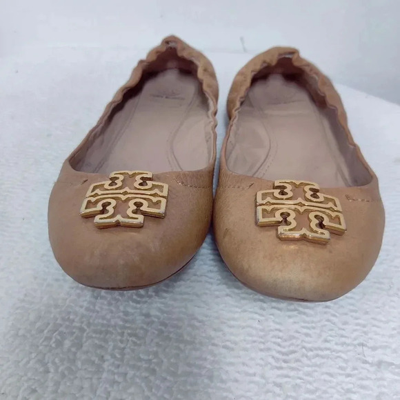 Tory Burch signature tan ballet flats 7 - Picture 9 of 16